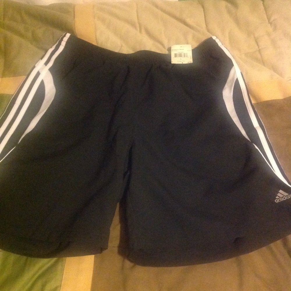 Sports shorts